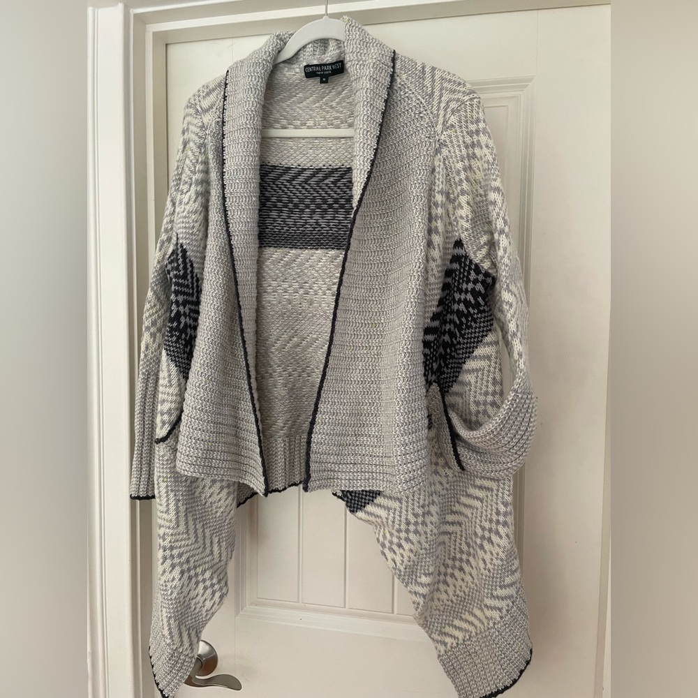 Central Park West wool blend sweater size m